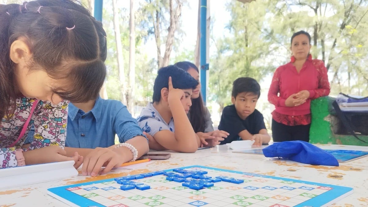 Quieren ir al Torneo Nacional de Léxico; ¡ayúdales a cumplir sus sueños!