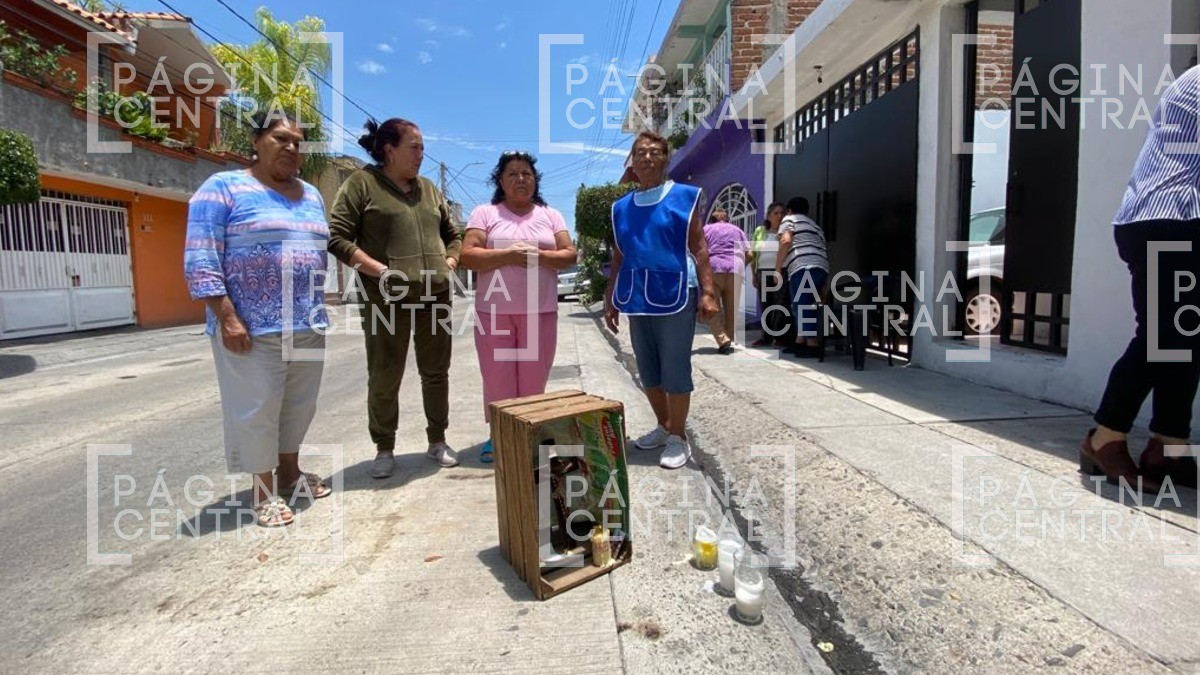 ¡Ruega por ella!, oran vecinos en memoria de Milagros