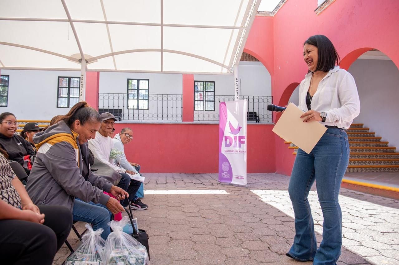 Atiende DIF sanmiguelense necesidades prioritarias de las familias