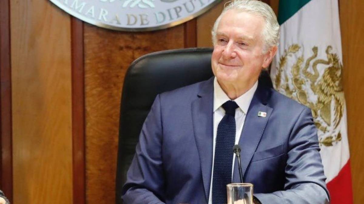Santiago Creel ‘se baja’ de proceso de Frente Amplio por México; sólo quedan mujeres en contienda