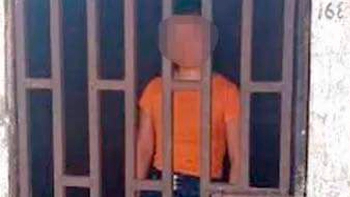 Mujer se niega a casarse y es encarcelada por 'burlarse' del novio