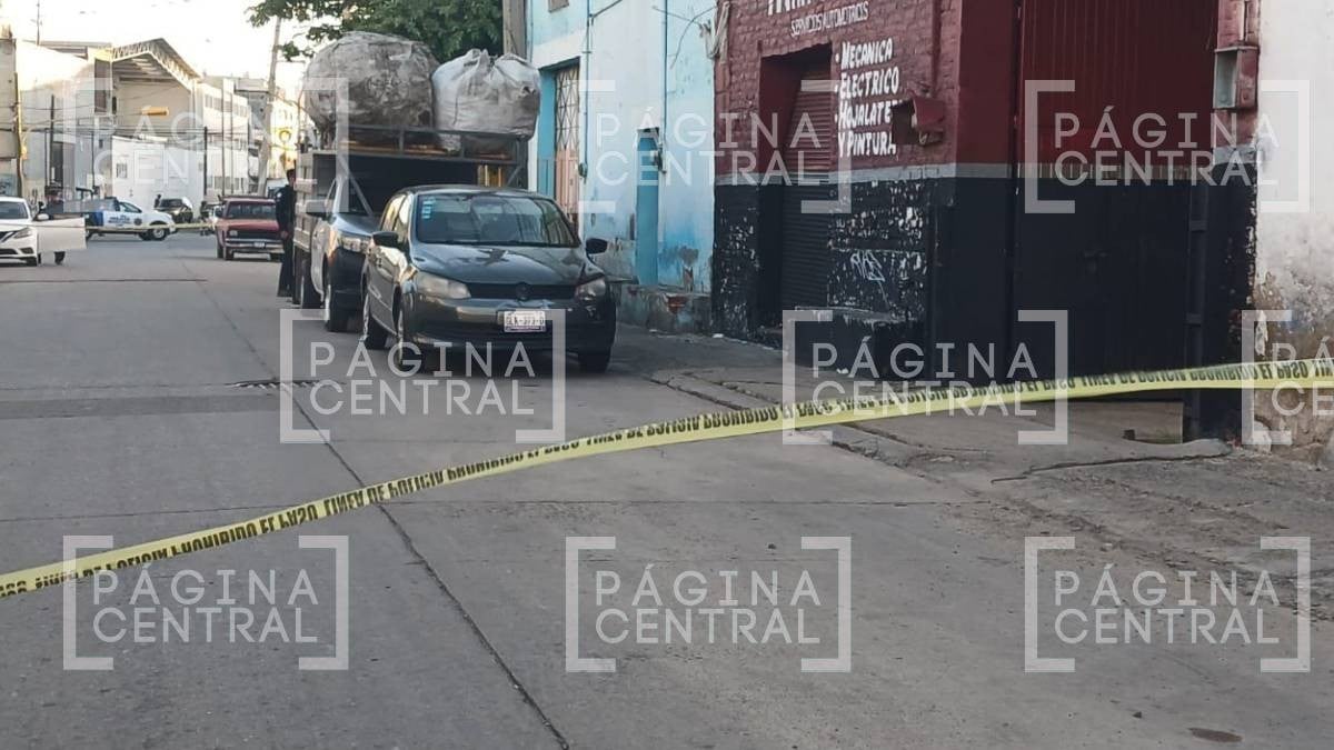 Balean a hombre en taller mecánico en La Merced