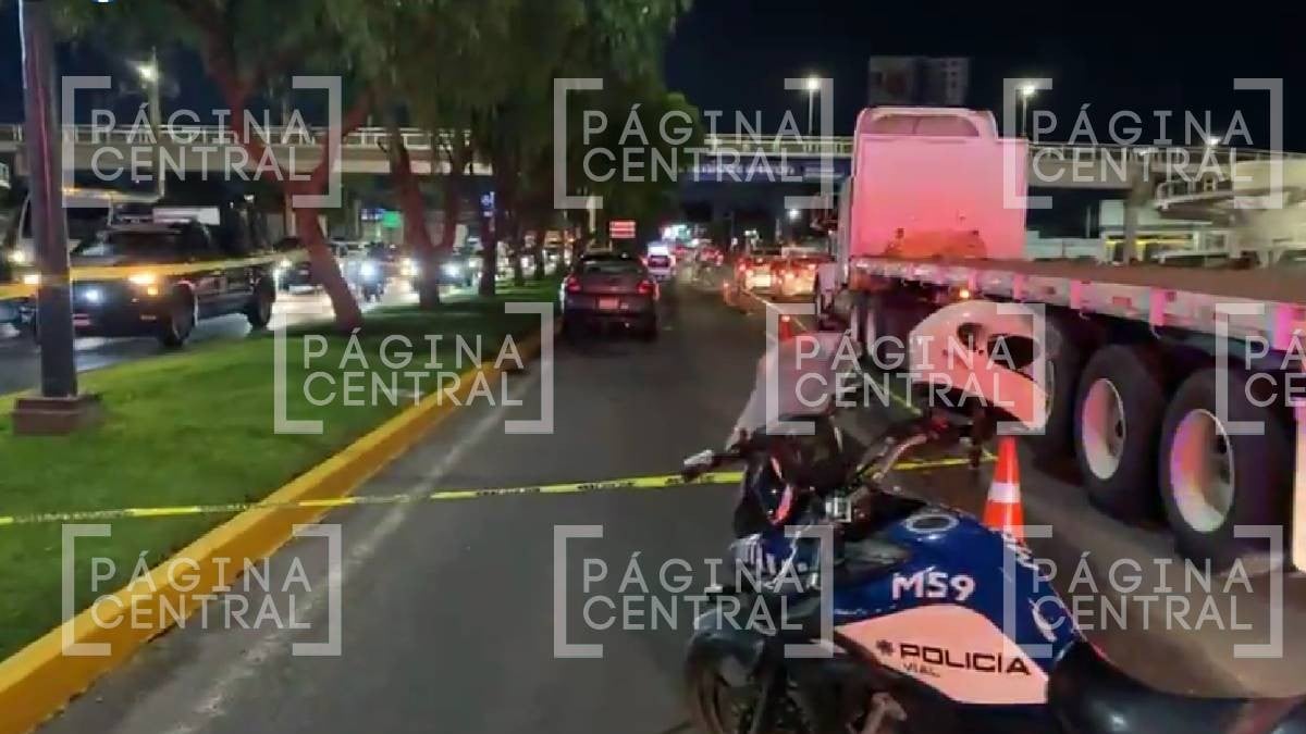Derrapa motociclista y muere al ser arrastrado por auto en bulevar Aeropuerto