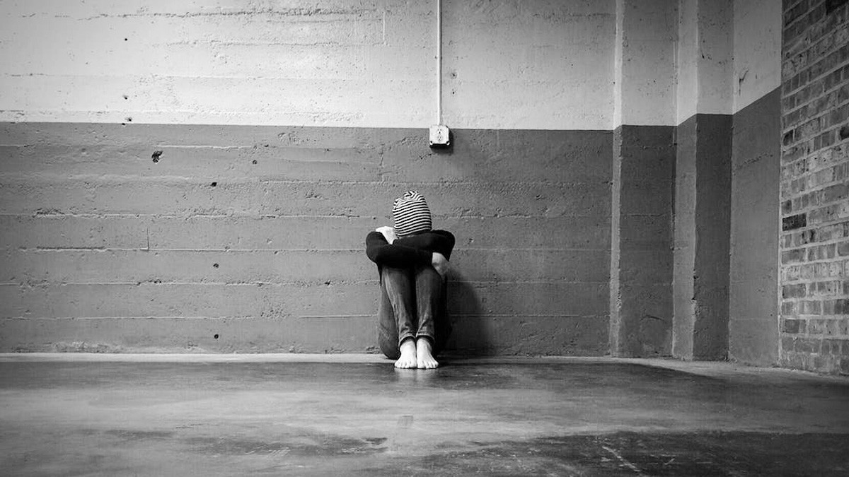 Arrestan a hombre que obligó a su hija de 17 años a ejercer trabajo sexual durante la pandemia