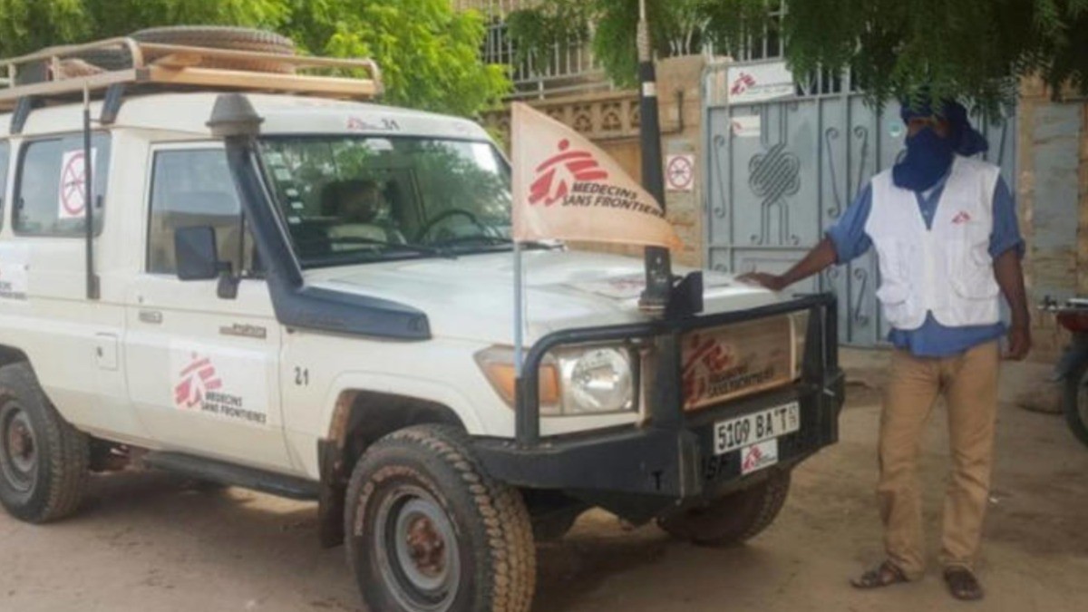 Atacan ambulancia donde trasladaban a mujer embarazada y muere mamá  