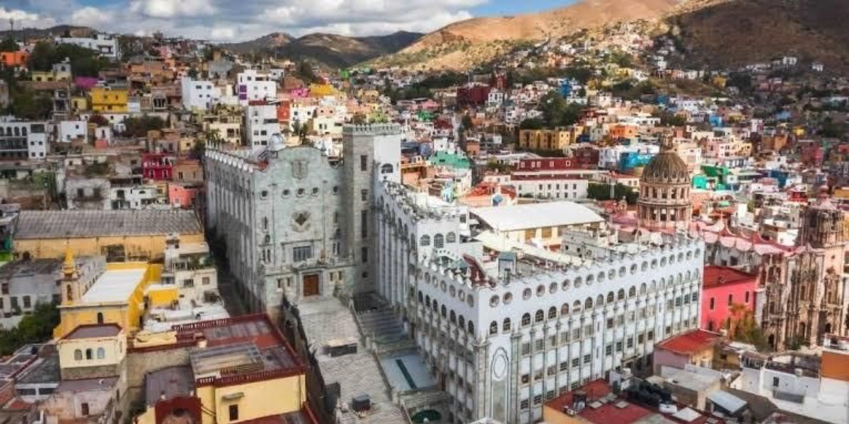 Convocan a paro en Universidad de Guanajuato