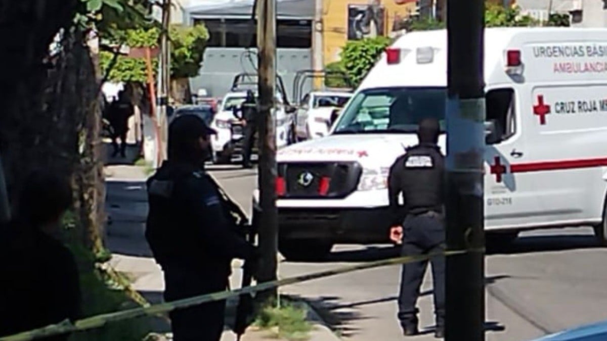 Acribillan a grupo de hombres en la calle; niños vieron agonizar a víctimas amontonadas