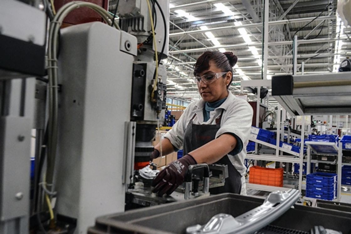 Respaldan 2 días de descanso laboral y reducción de jornada a 40 horas semanales