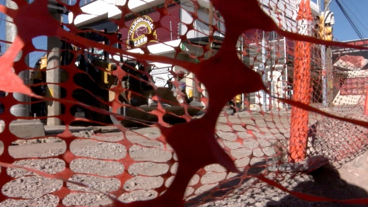 Parece un laberinto; obras en La Florida confunden a automovilistas