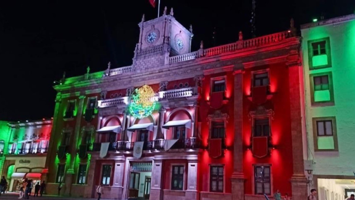 ¡Invitan a megafiesta patria en el Centro de León!