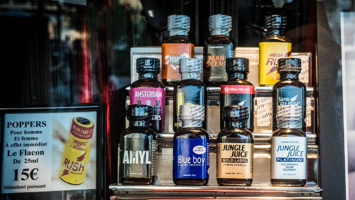 El uso de ‘poppers’ puede provocar incontrolables deseos sexuales y otros daños a la salud
