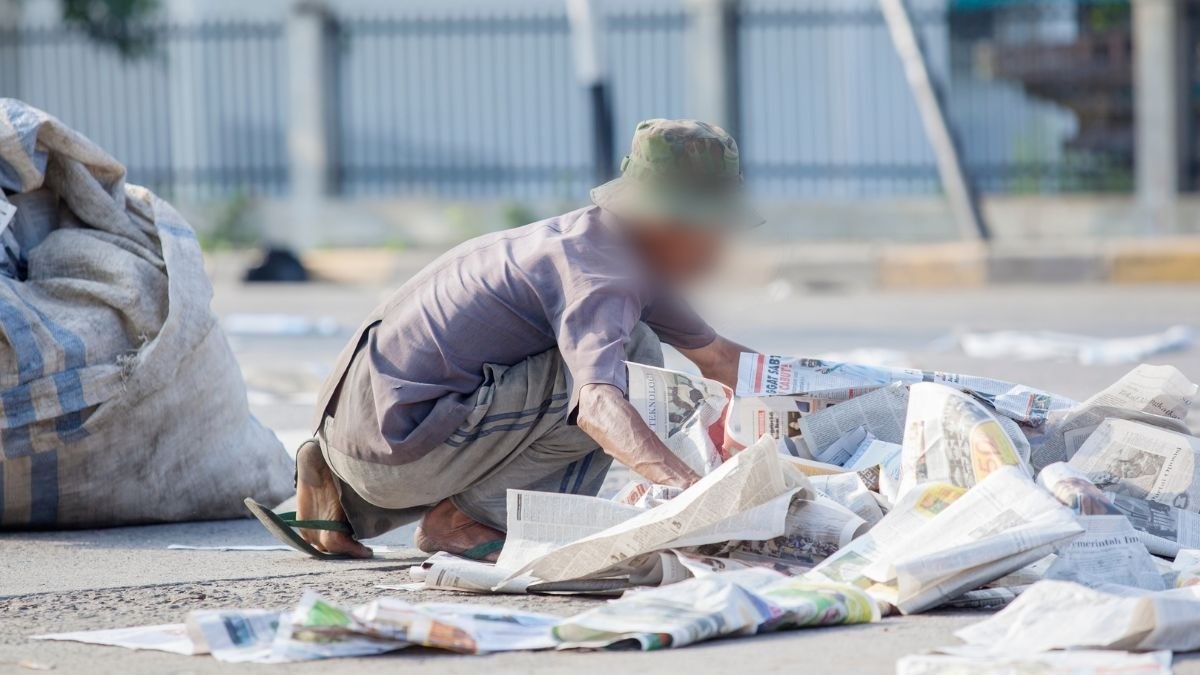 Pepenador encuentra el cadáver congelado de una mujer en basurero ¡y lo detienen!