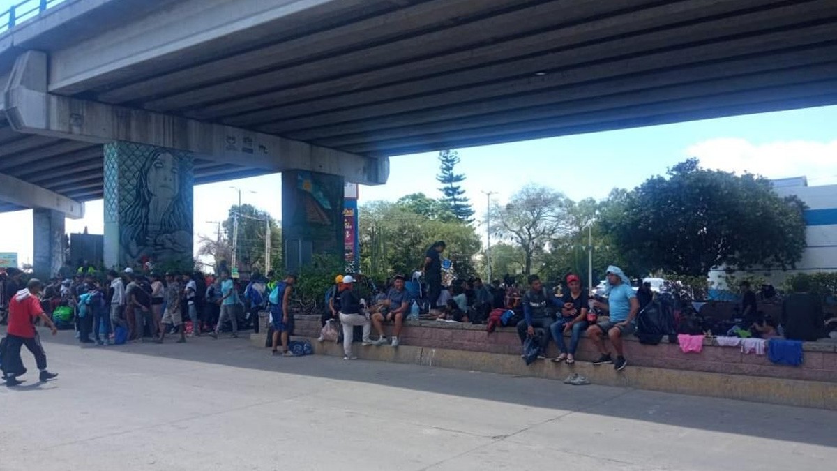 Migrantes varados reciben ayuda de Gobierno de Guanajuato
