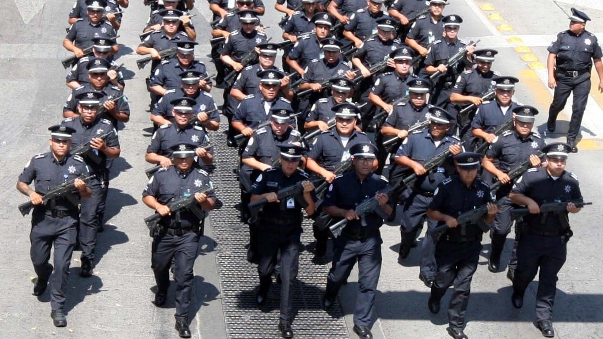 Municipios simulan sueldos competitivos a policías
