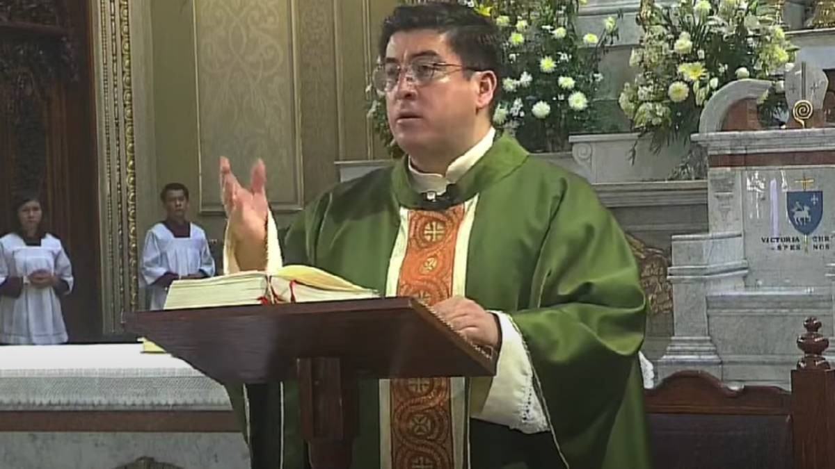 ‘Somos migrantes de esta vida’, llama presbítero a la empatía en misa por Día del Migrante