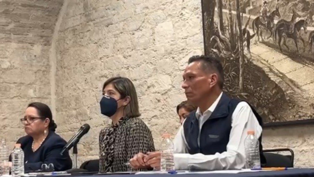 Nueva rectora de la UG rechaza bajarse el sueldo