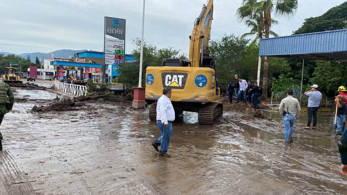 Bebé de 11 meses sobrevive a inundación, pero su familia falleció