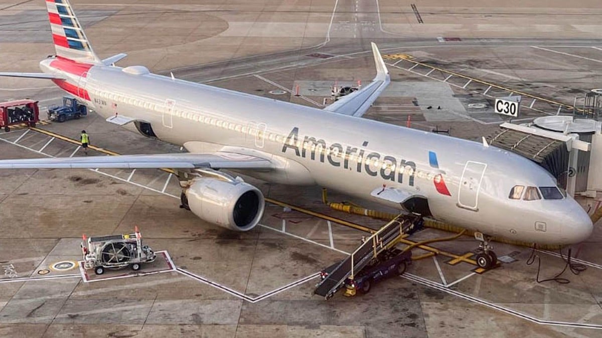 Azafata es hallada sin vida y con un calcetín en la boca en un hotel; investigan su muerte