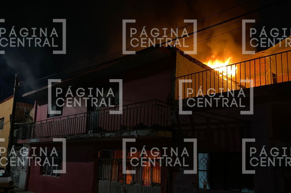 Reportan fuerte incendio cerca de Malecón del Río, había un hombre al interior