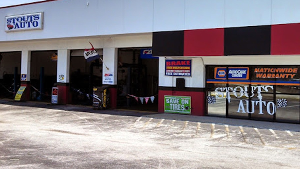 Cliente de taller queda insatisfecho por trabajo del mecánico y ambos se matan a balazos