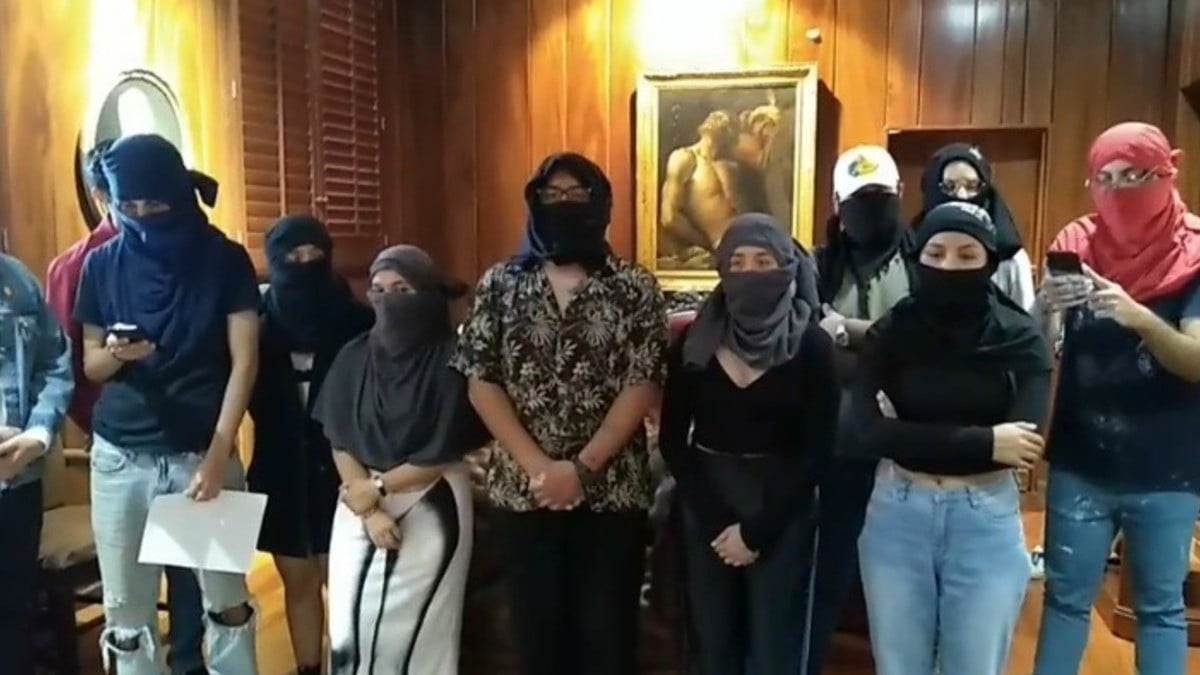 Tras 22 días de paro, liberan Rectoría General de la UG; estudiantes la entregan en ‘préstamo’