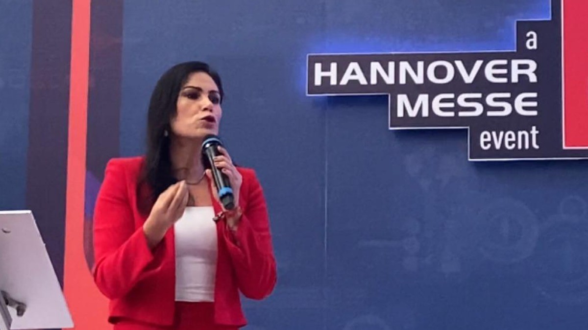 Comercializar no solo es estar en la pista, sino saber bailar al son que nos toquen: Alejandra Gutiérrez