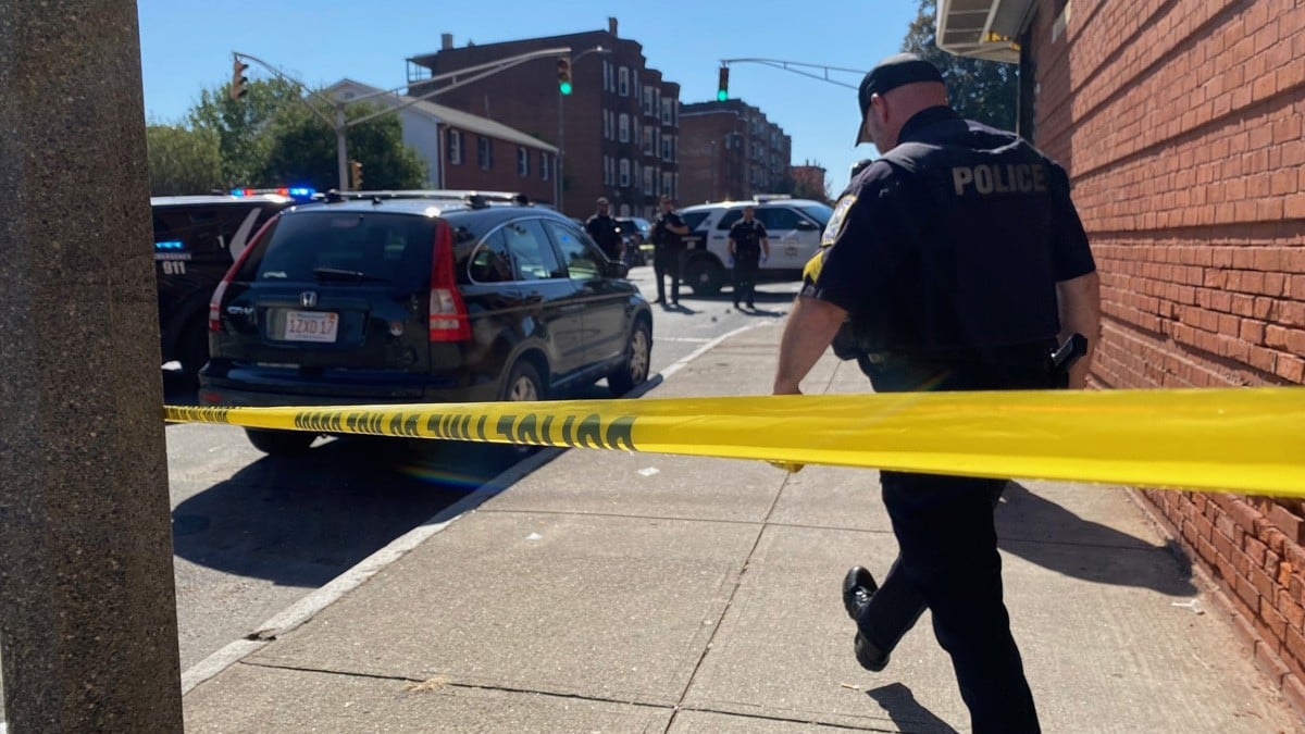 No conoció a su mami: hieren a mujer embarazada y nace bebé, pero muere en horas