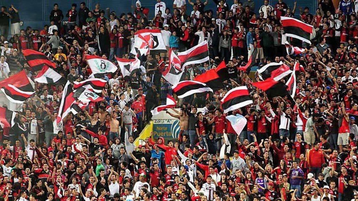 Arrestan a fan del Atlas que le arrancó un dedo a mordidas a guardia del estadio Jalisco