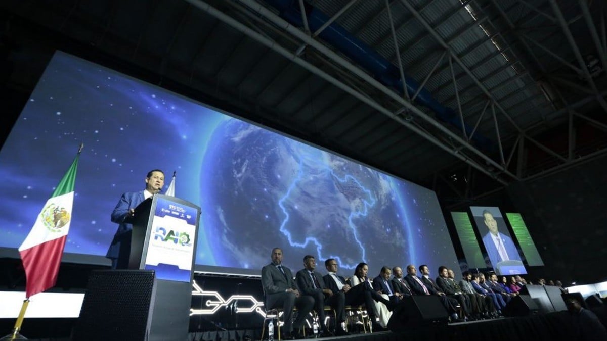 Urgen nuevos modelos de negocio para generar ingresos estatales: gobernador