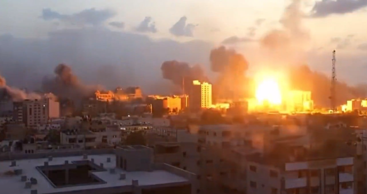 VIDEO Hamás tiene enjaulados a niños y los hacen sufrir