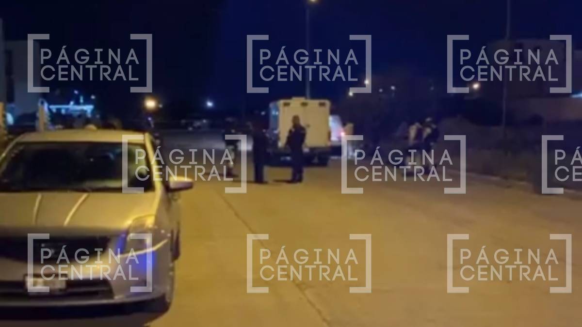 Balean a pareja saliendo de su casa en Héroes de León; muere hombre