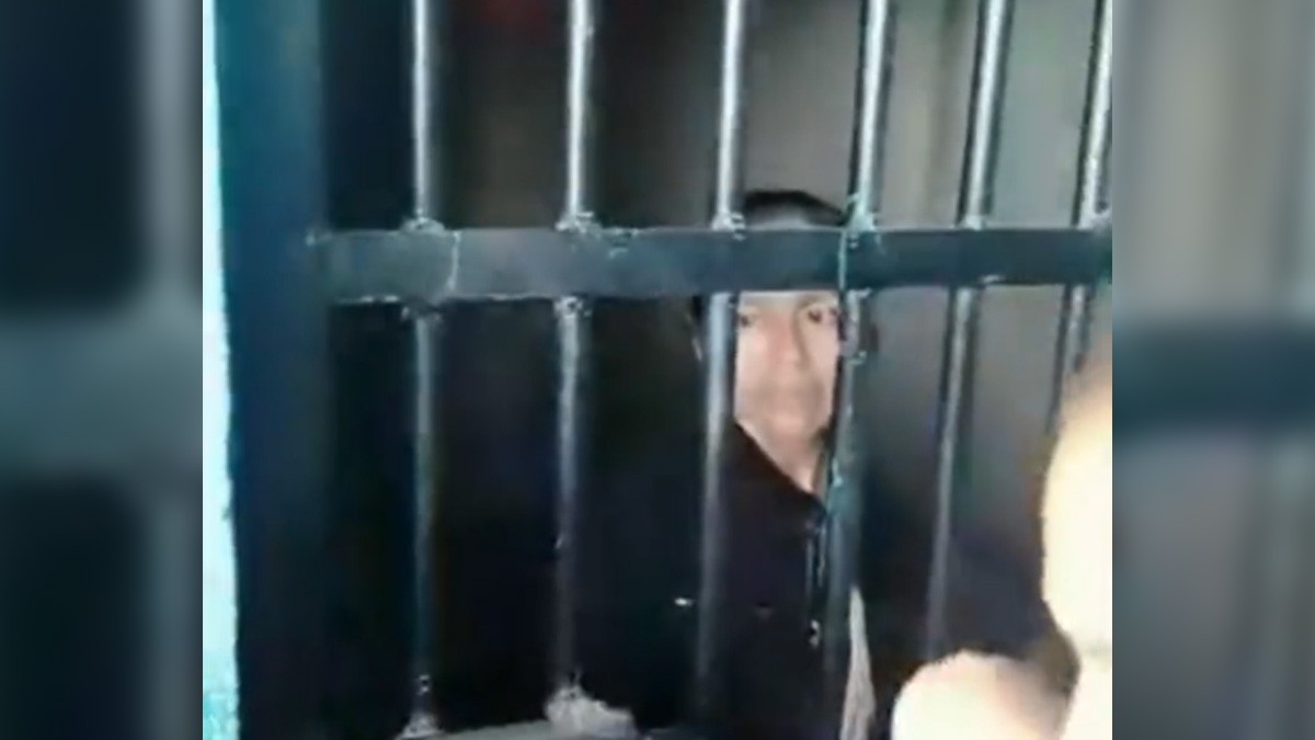 VIDEO: Pobladores hartos hacen justicia por su propia mano y encarcelan a su alcaldesa