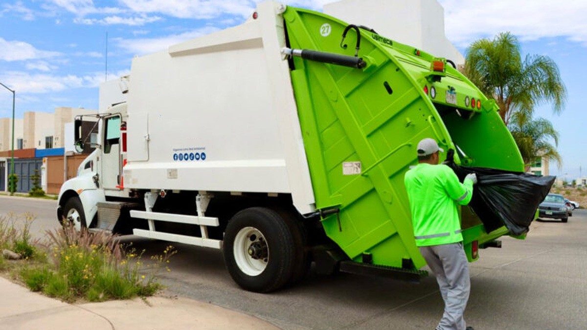 Trabajador de limpia muere por balazo, había una pistola en las bolsas de basura
