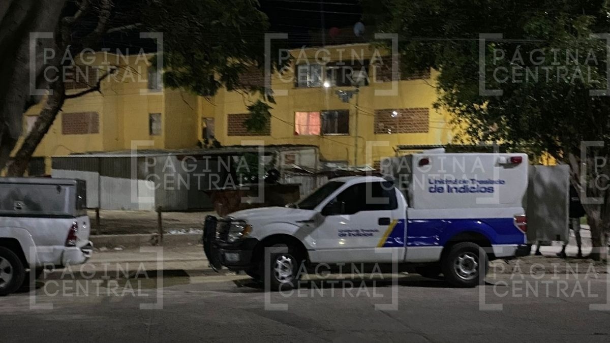 ¡Otro ataque! Matan a a hombre afuera de su departamento en Santa Clara en León