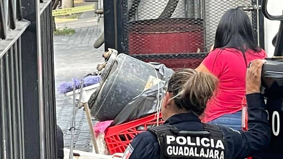 Encuentran un cuerpo en carrito de supermercado