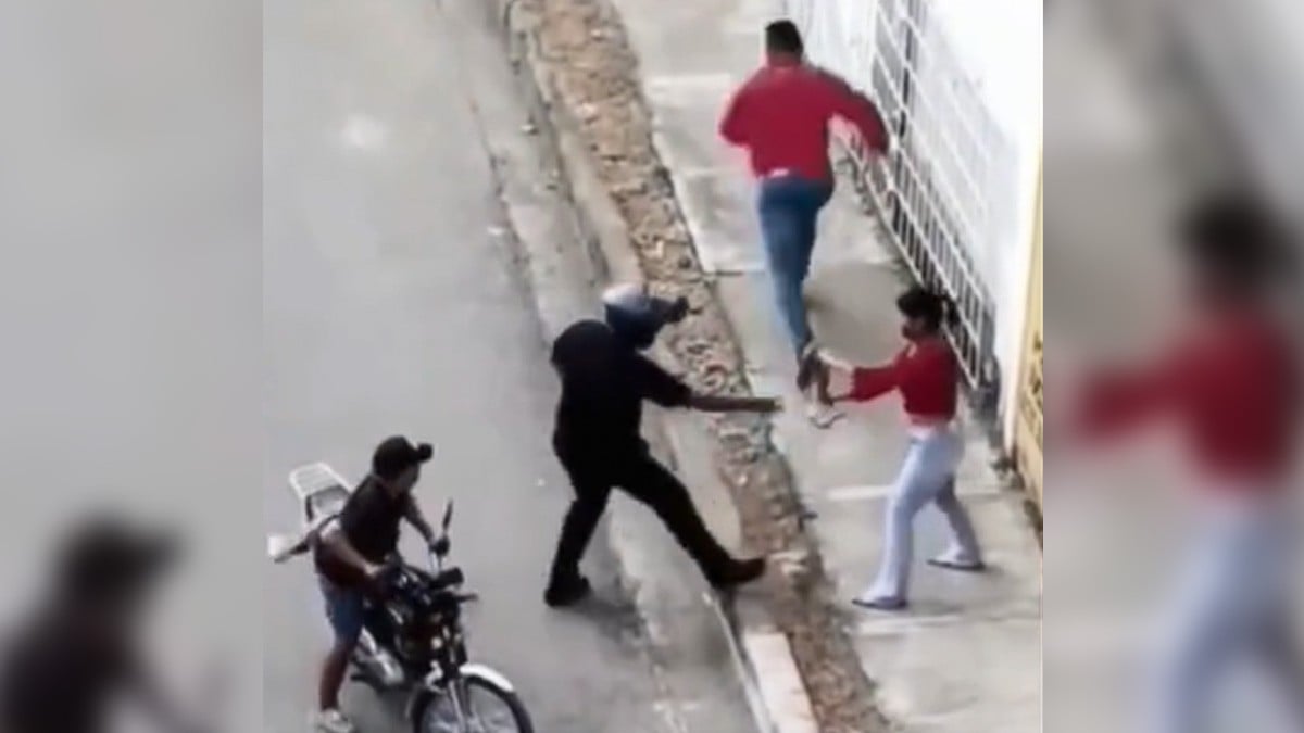 VIDEO: Asaltan a novios y del miedo abandona a su chica; hasta los ladrones se sorprenden