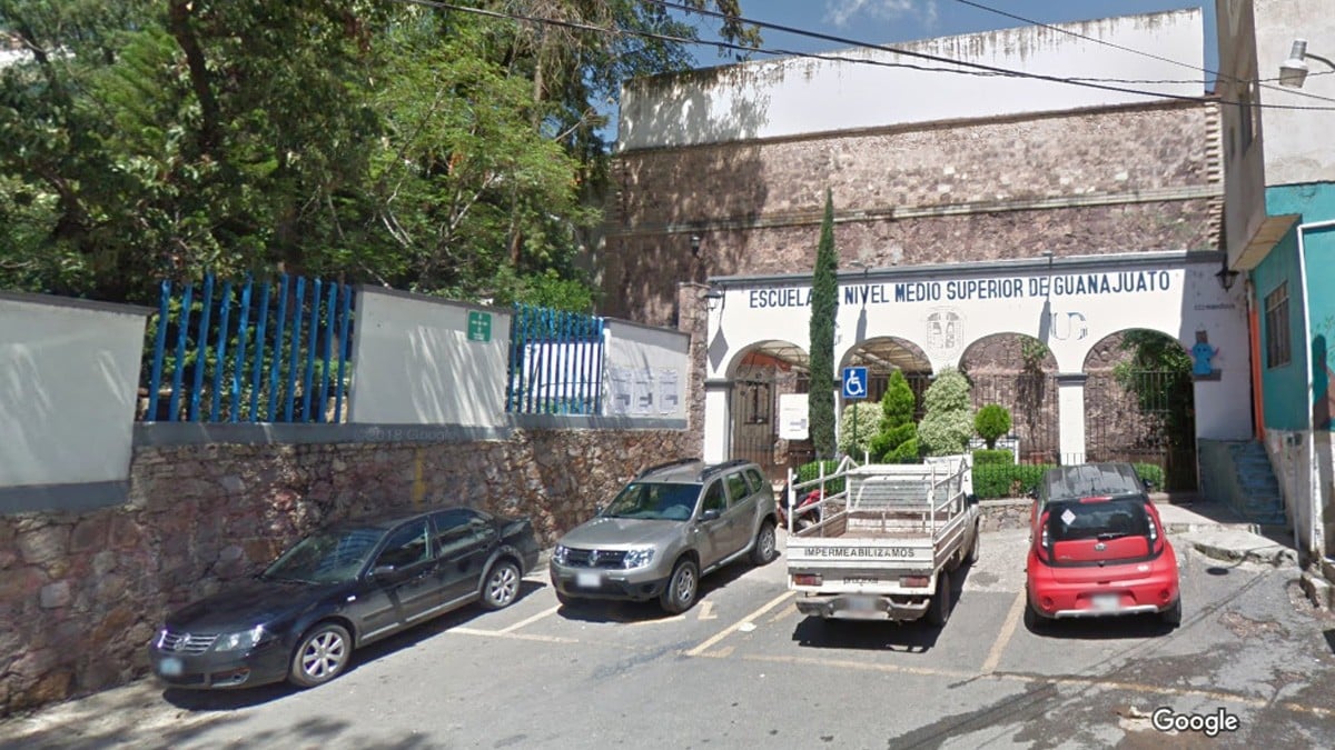 Suspenden clases en Prepa Oficial de Guanajuato capital; fumigarán contra chinches