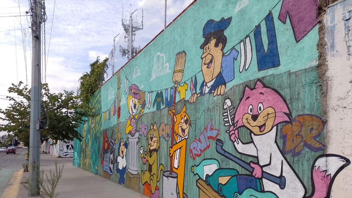 Grafiteros llevan color y alegría con 'pinta' de murales en todas las delegaciones de León