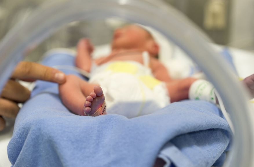 A punto de morir 120 bebés incubados por falta de combustible en Gaza