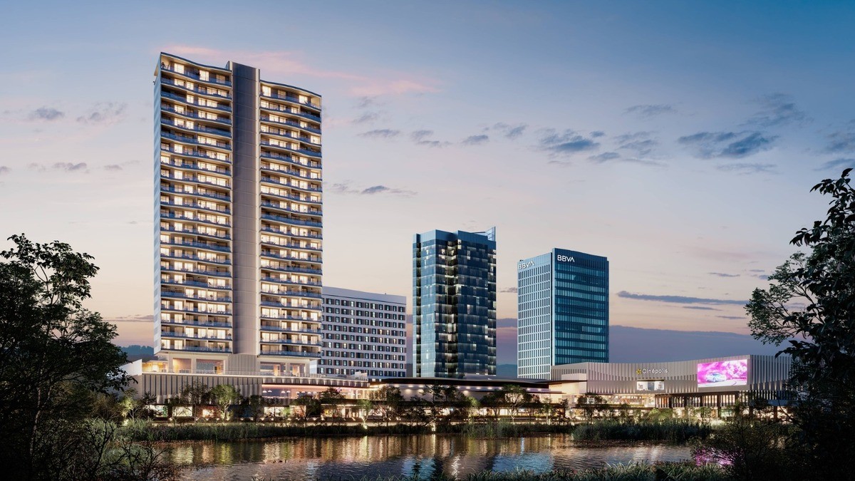 Llama AMLO a empresarios a respetar mandato para detener obras en el City Center