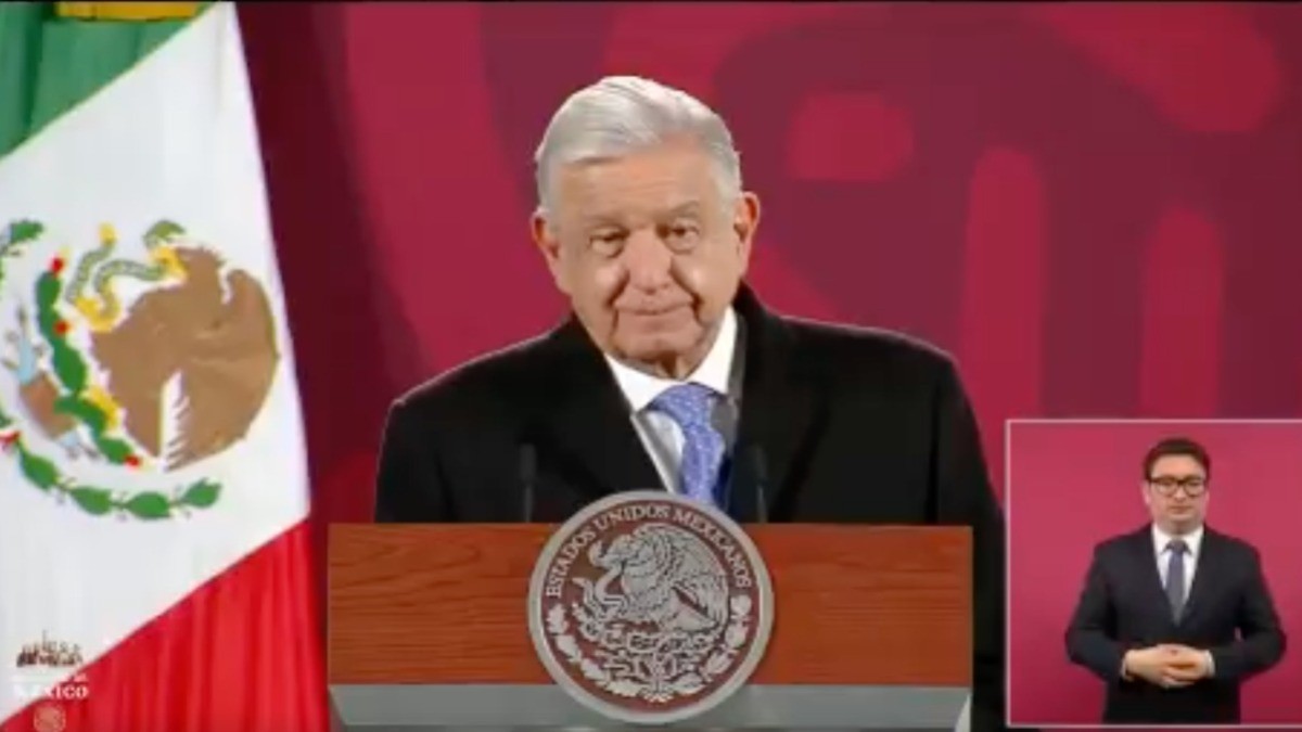Asegura AMLO que Zamarripa le mandó decir que no lo iban a mover