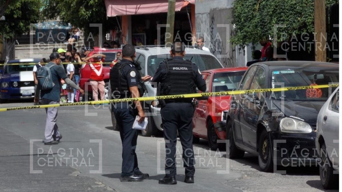 ¡Al menos 8 balazos! Matan a joven cuando salía de su casa en la colonia Obregón en León