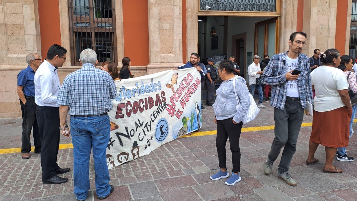 Colectivos exigen a municipio de León hacer que City Center acate sentencia