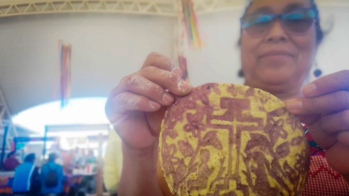¿Conoces el proceso y el significado de la tortilla ceremonial?
