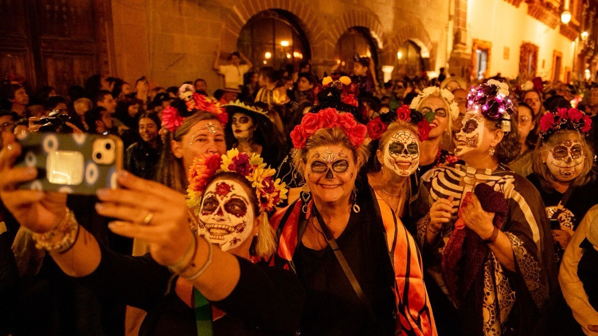 ‘Reviven’ muertos interés de la comunidad extranjera en San Miguel de Allende