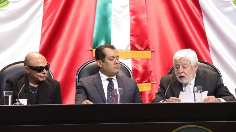 Corren a Jaime Maussan de la Cámara de Diputados por “mentiroso”