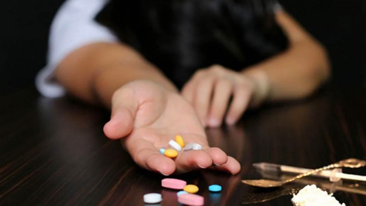 Rescatan a niño de 6 años que era drogado por su padre; ya es adicto a la metanfetamina