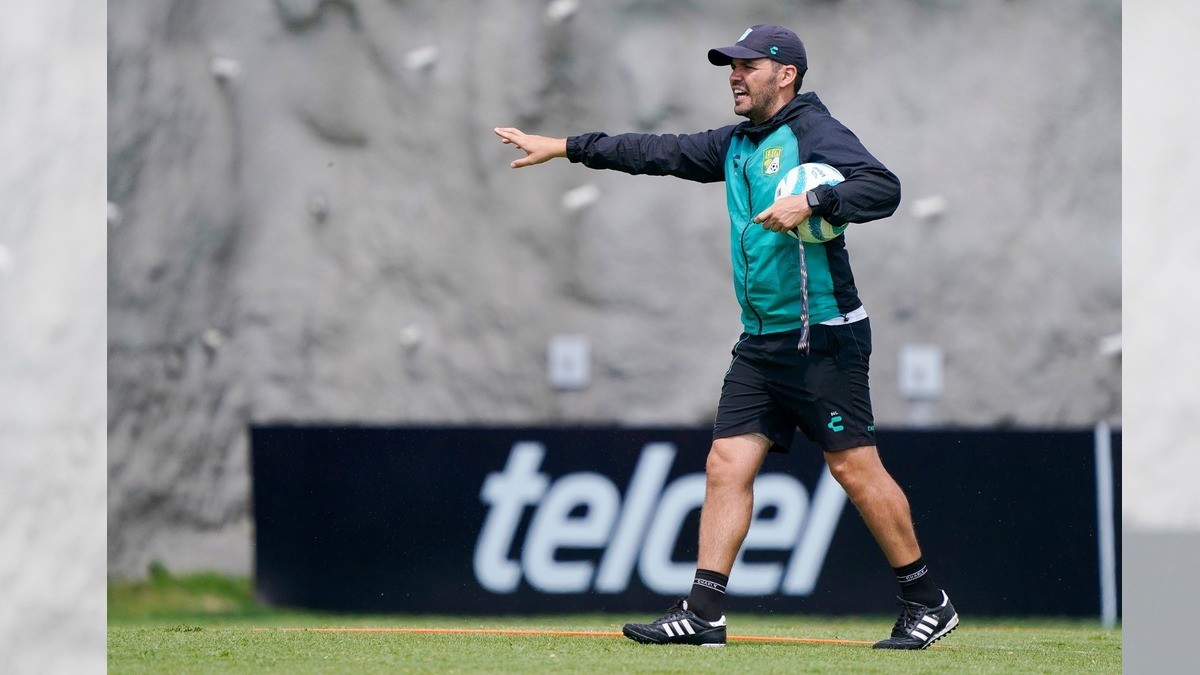 Ante crisis, Nicolás Larcamón responde: “estaremos en Liguilla”