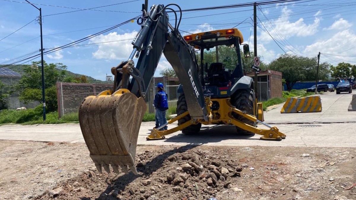 Adeudan 7 mil 611 leoneses el pago de su pavimentación, ¿tú ya pagaste?