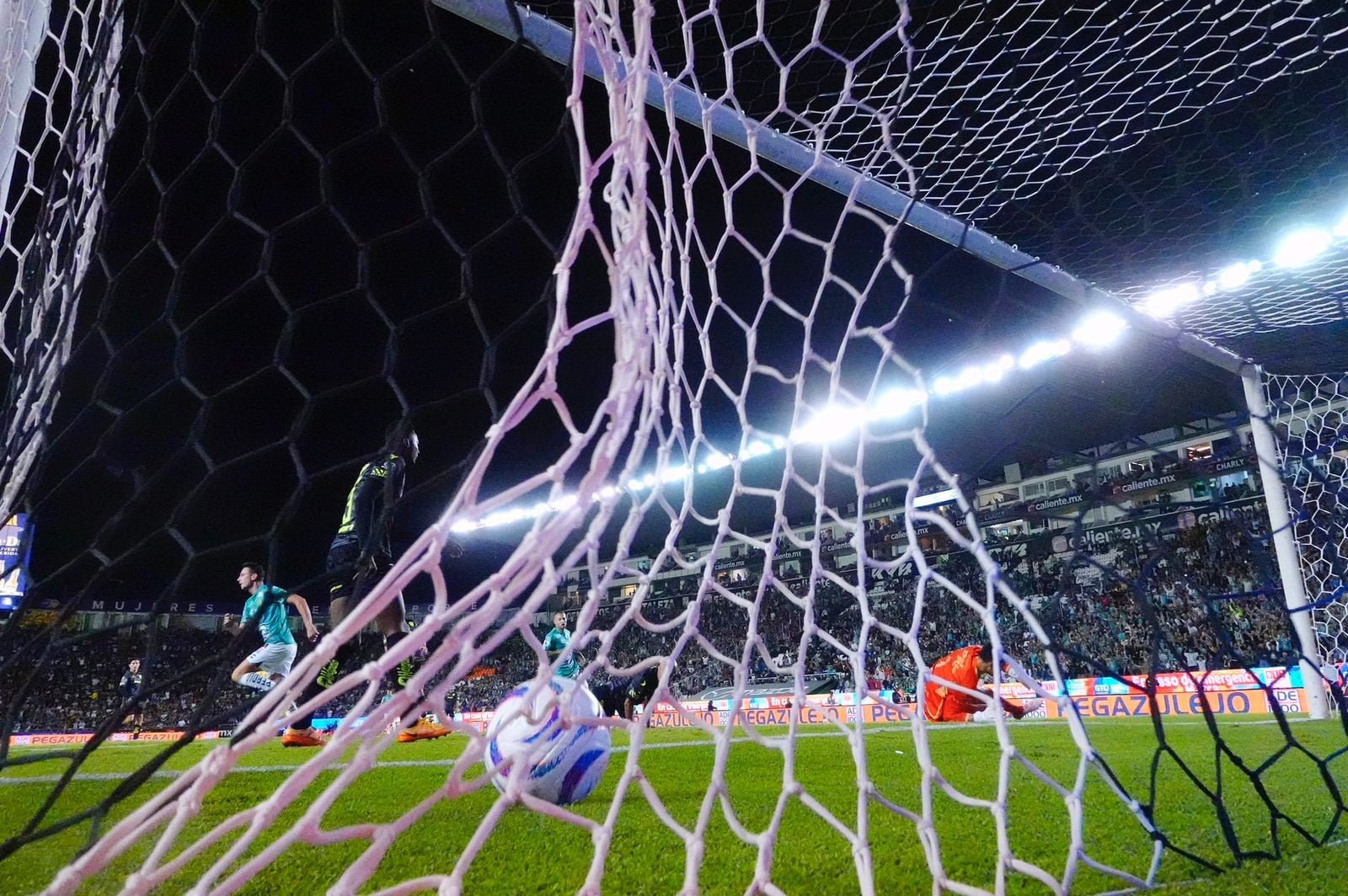 El melenudo remonta ante Juárez y jugará play-in contra San Luis